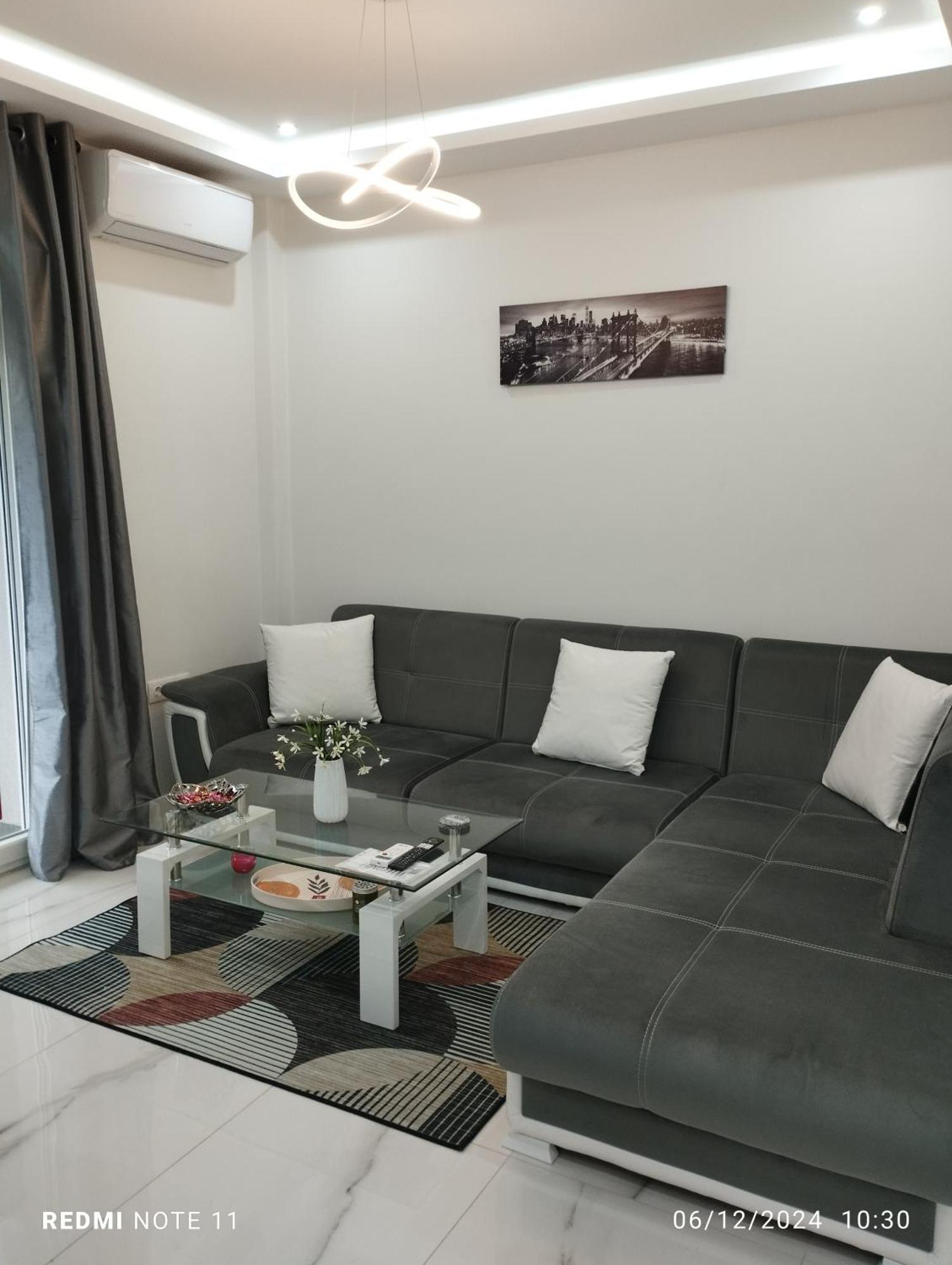 Λαμπερό Διαμέρισμα 2 Thessalonique Extérieur photo